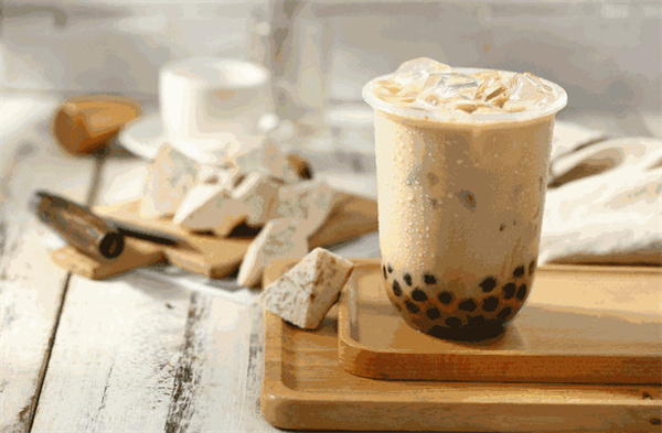 树洞熊奶茶加盟